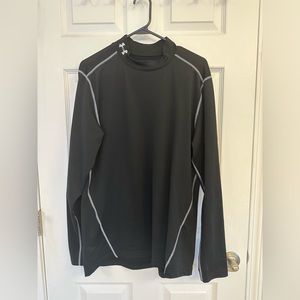 UNDER ARMOUR Cold Gear Black Athletic Shirt Size Large